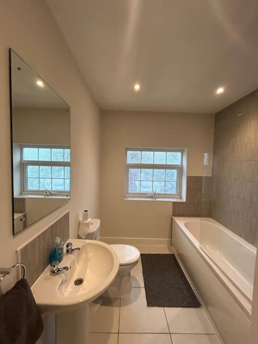 Luxury Countryside Stay - Waters Upton, Telford Eksteriør bilde