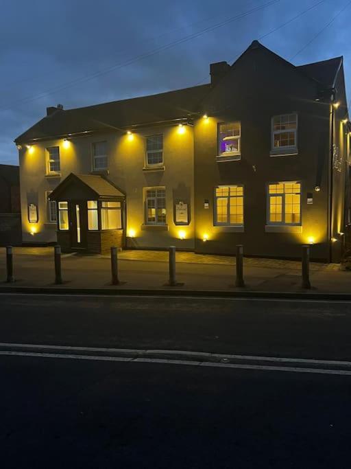 Luxury Countryside Stay - Waters Upton, Telford Eksteriør bilde
