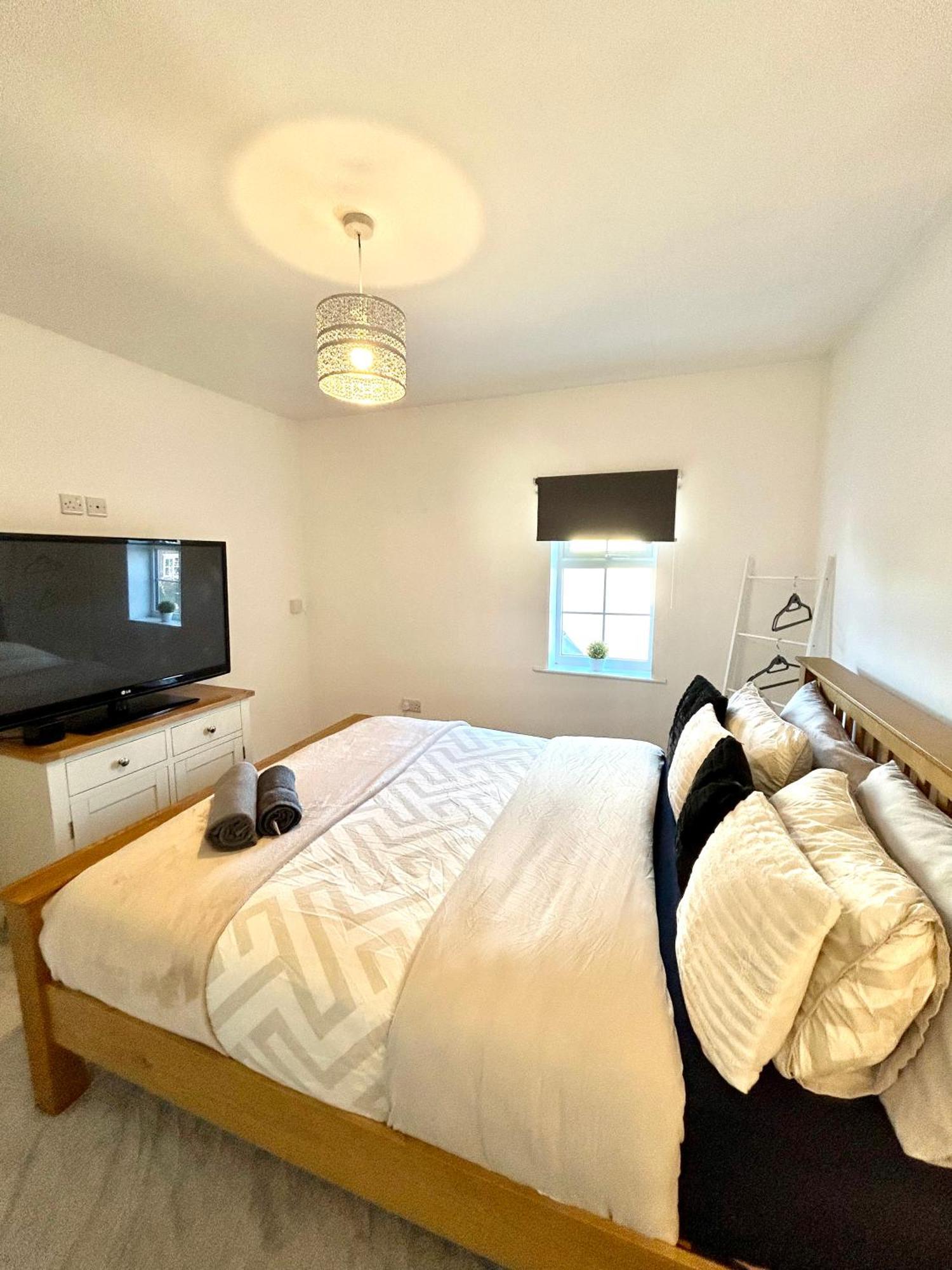 Luxury Countryside Stay - Waters Upton, Telford Eksteriør bilde